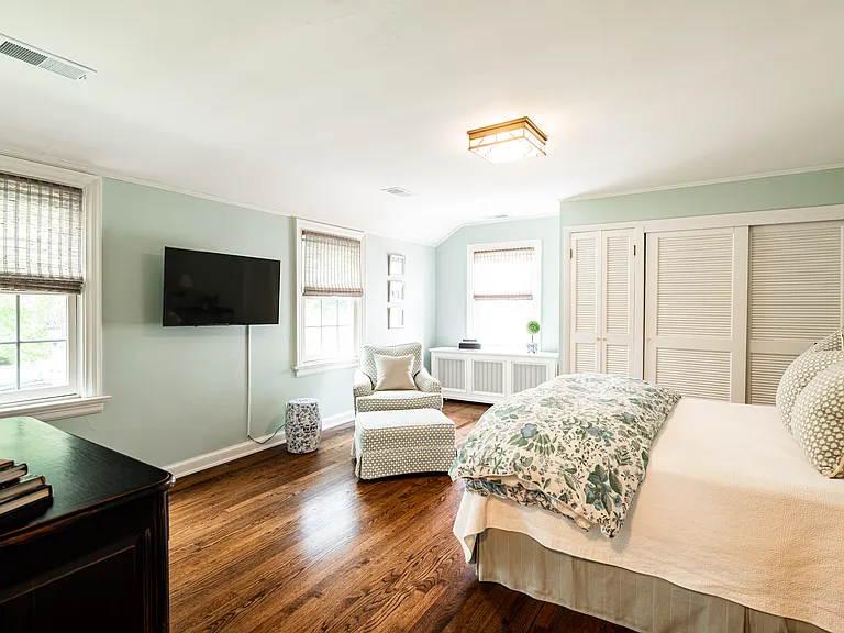 6014 N Kent Ave — Photo 23