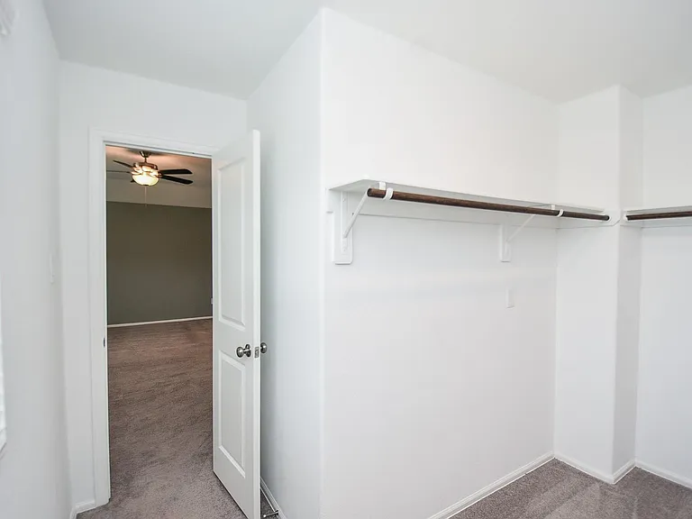 22707 Bolanzo Ln — Photo 16