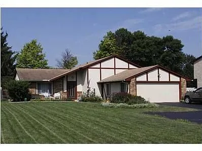 463 Rosehill Rd photo 1