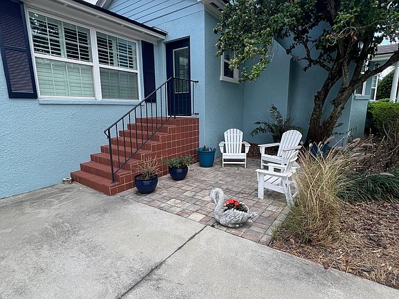3rd image of 2408 Cambridge Ave