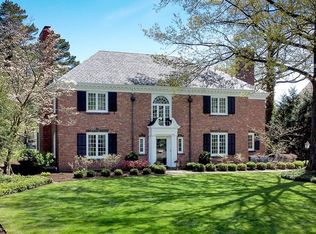 2731 Chesterton Rd, Shaker Heights, OH 44122