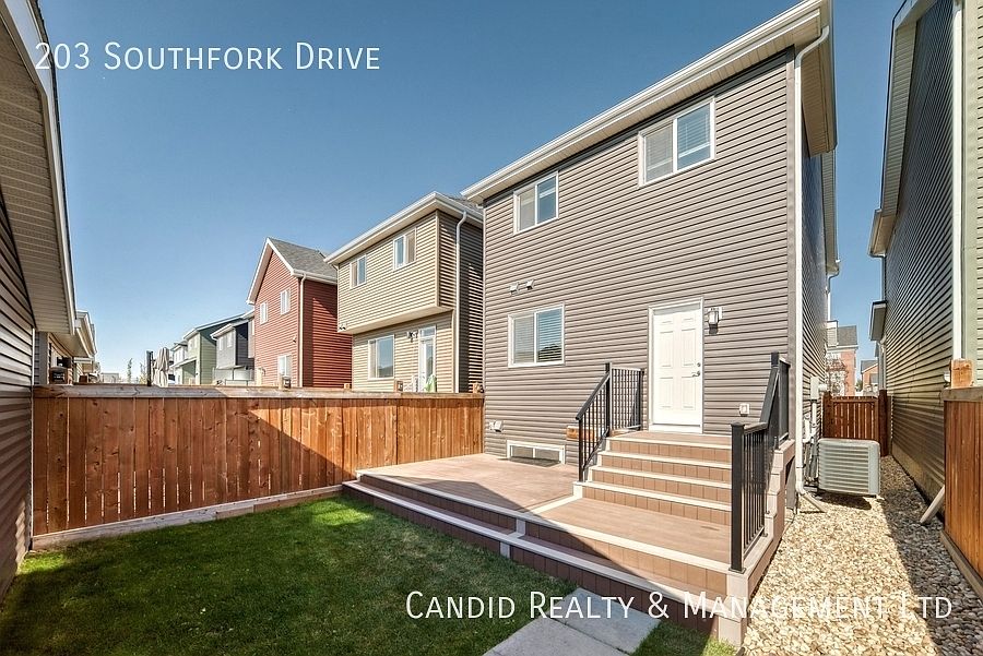 2nd image of 203 Southfork Dr