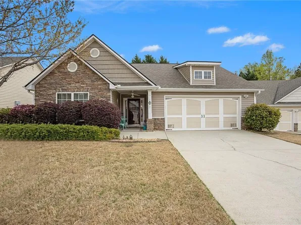 668 Majesty Xing, Winder, GA 30680