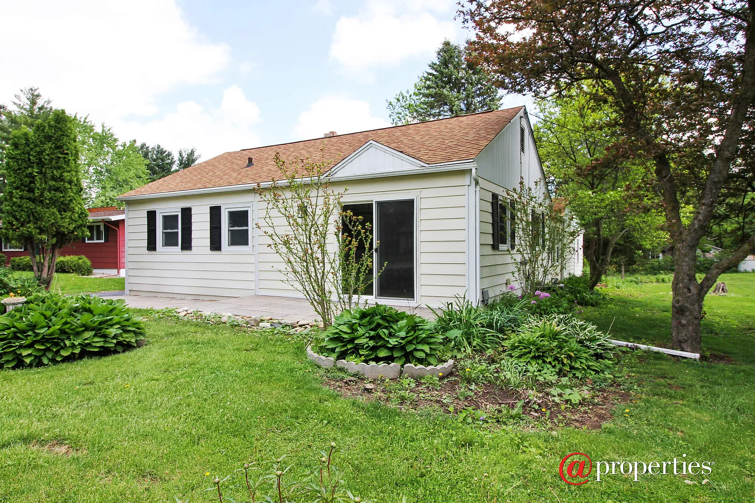 1071 Lake Geneva Blvd photo 1