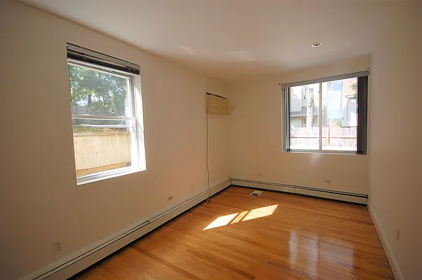 Rented by Re/Max In The City | media 21