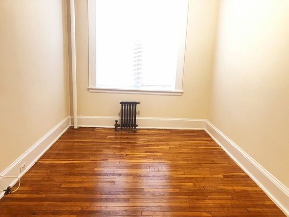 2nd image of 2145 28th St APT A1