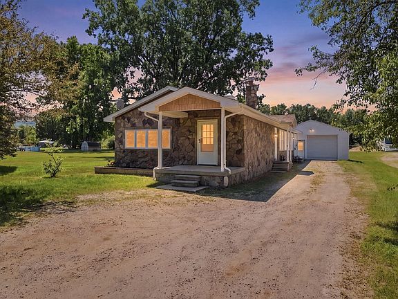 2nd image of 5469 Parker Rd