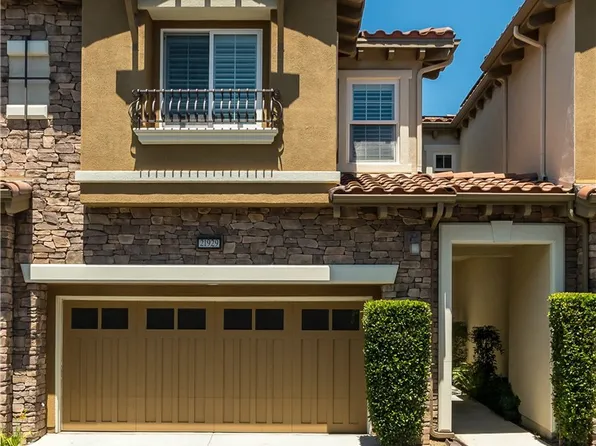 21929 Cortina Pl, Chatsworth, CA 91311