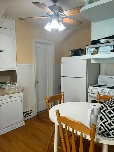 240 Cathedral Ave #1 — Photo 7