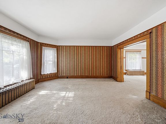 5th image of 809 S 3rd Ave