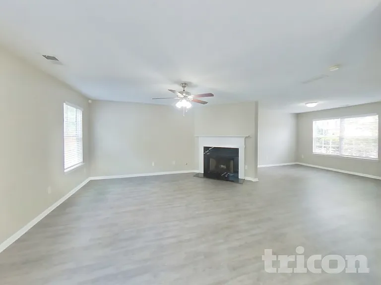 2955 Pebble Creek Ln — Photo 3