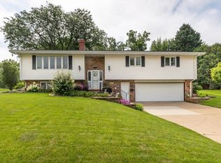 1790 Horizon Ct, Dubuque, IA 52001