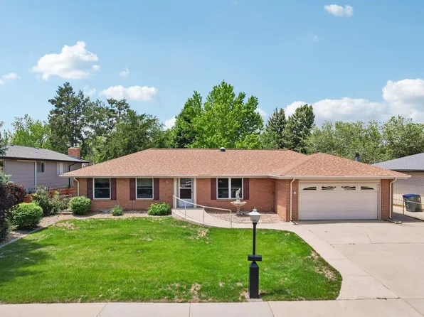 5 University Dr, Longmont, CO 80503