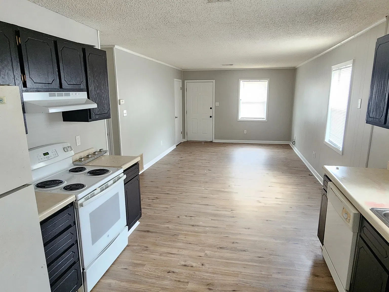3309 Barrett Cir — Photo 1