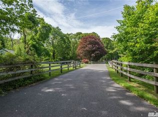 18B Horse Hill Rd, Glen Head, NY 11545