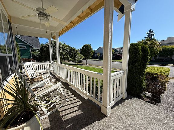 2nd image of 1536 Palisade Blvd