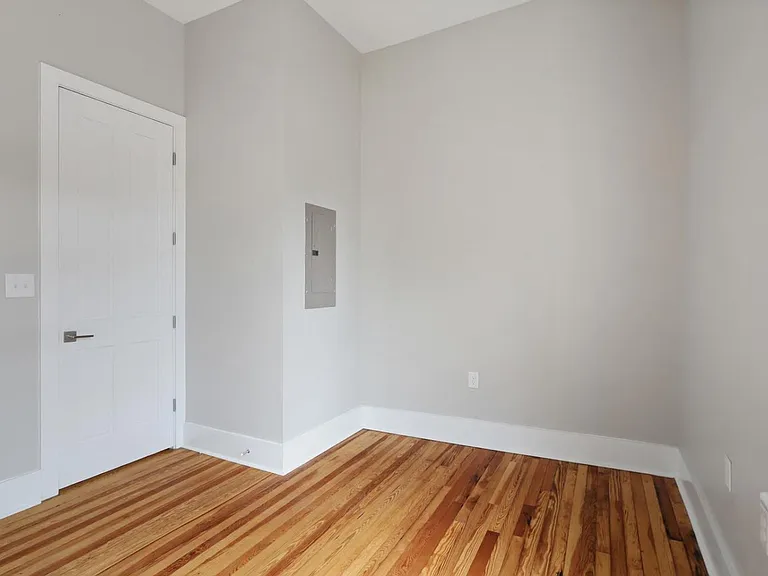 2617-19 Carondelet St #202 — Photo 6