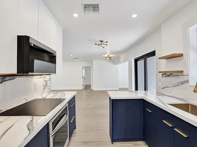 1250 SW 4th St — Photo 24