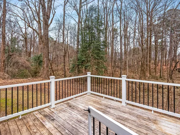 210 Charlotte Ct, Clayton, NC 27520