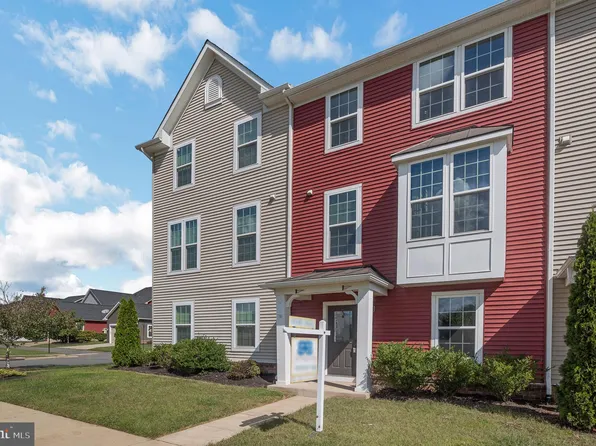 9026 Randolph Cir, Bealeton, VA 22712