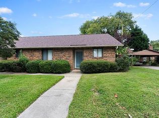 210 Elm Ct, Greenwood, SC 29646
