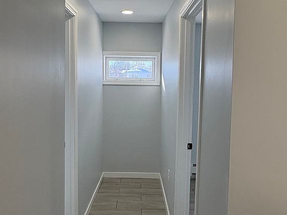 4th image of 1187 Simmons Ave #4