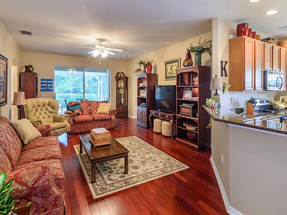 4th image of 697 Remington Green Dr SE