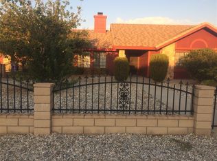 13381 Ivanpah Rd, Apple Valley, CA 92308