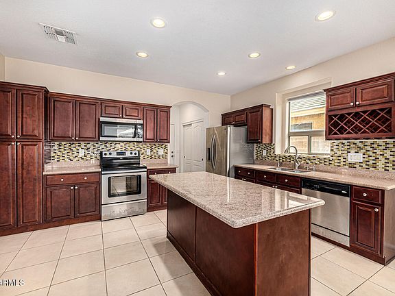 3rd image of 8214 S 48TH Drive