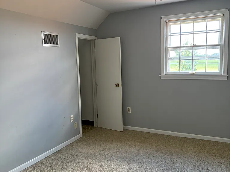 3010 Taylorsville Rd — Photo 2