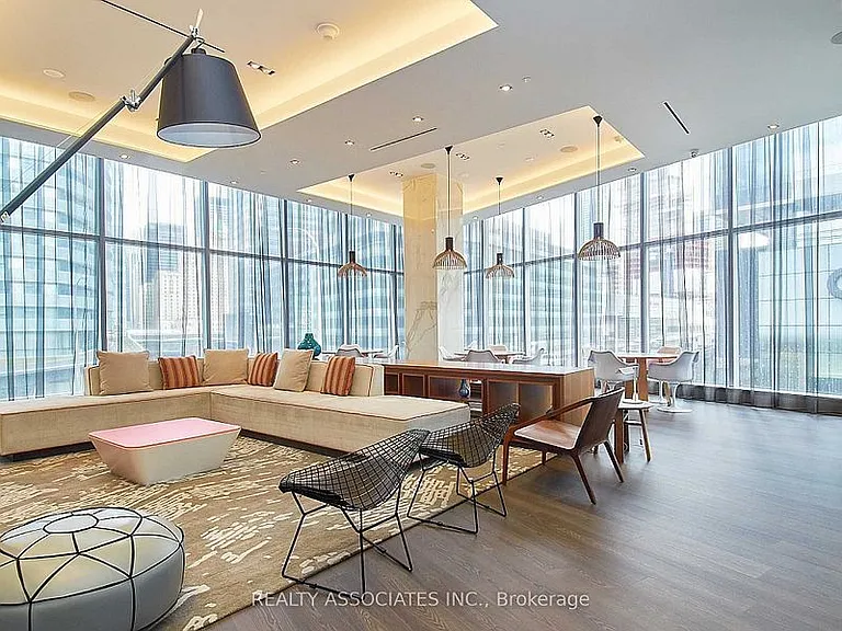 10 York St #2907 — Photo 4