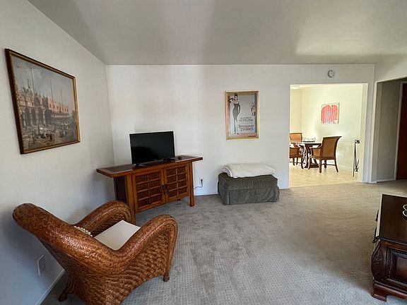4th image of 123 Walker Dr #123