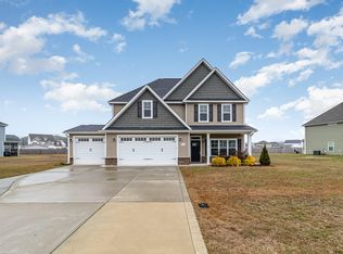 5141 Thruway Rd, Hope Mills, NC 28348