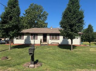 322 Grey Ridge Rd, Hale, MO 64643