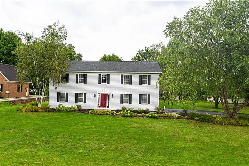 120 Butterfly Ln photo 1