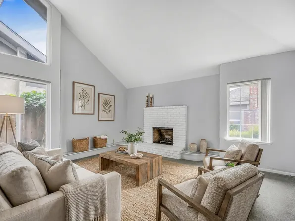 381 E Nees Ave Unit 122, Fresno, CA 93720