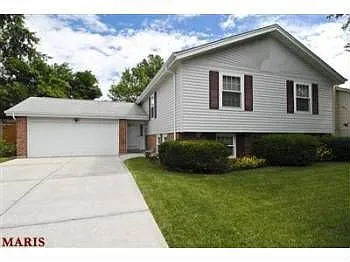 54 Crescent Hills Dr photo 1
