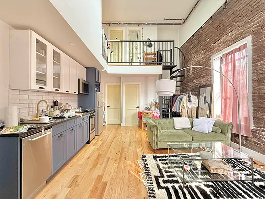 Rented by Doorway NYC, LLC | media 1