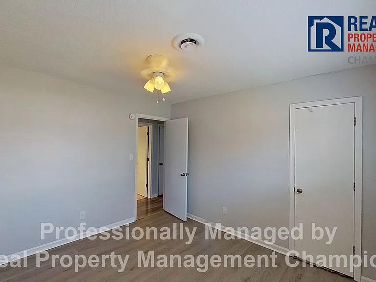 301 Dennis Rd — Photo 8