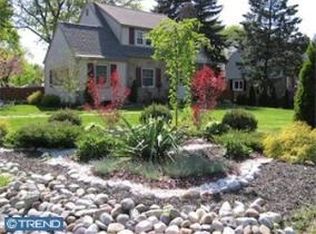 1220 Malinda Rd, Oreland, PA 19075