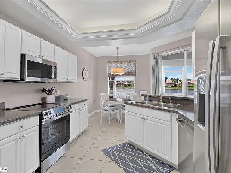 10006 Sky View Way #203 — Photo 9