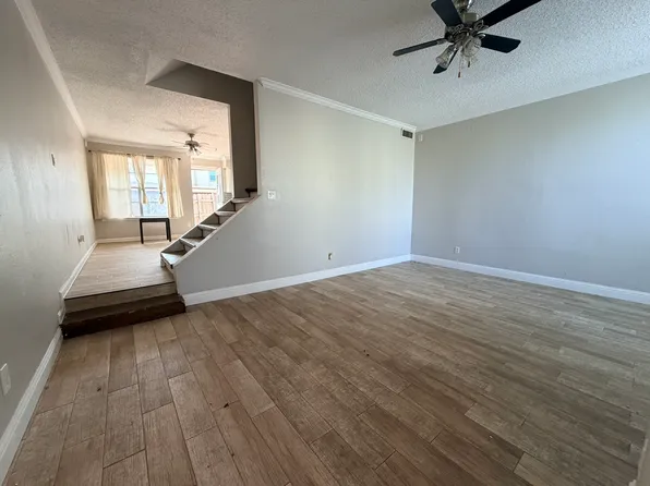7145 Fair Oaks Ave APT 36, Dallas, TX 75231