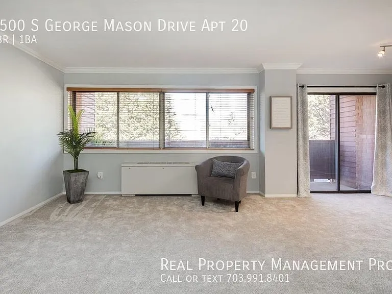 1500 S George Mason Dr #20 — Photo 4