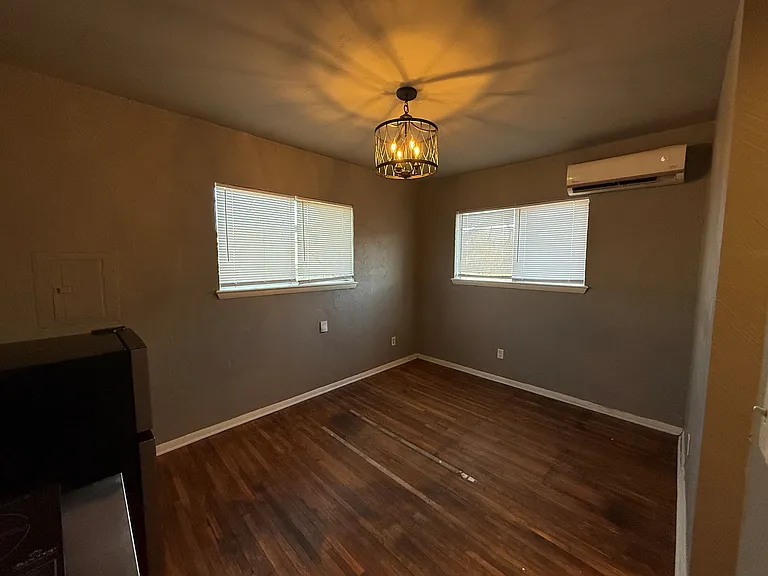 9 N College Ave #6 — Photo 2