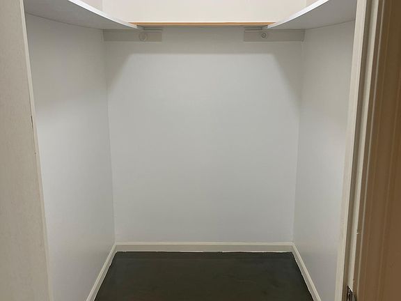 5th image of 10450 Carol Ct #2W