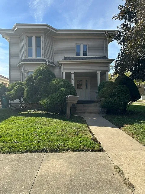 1 bed, 900 sqft, $825 — Photo 1