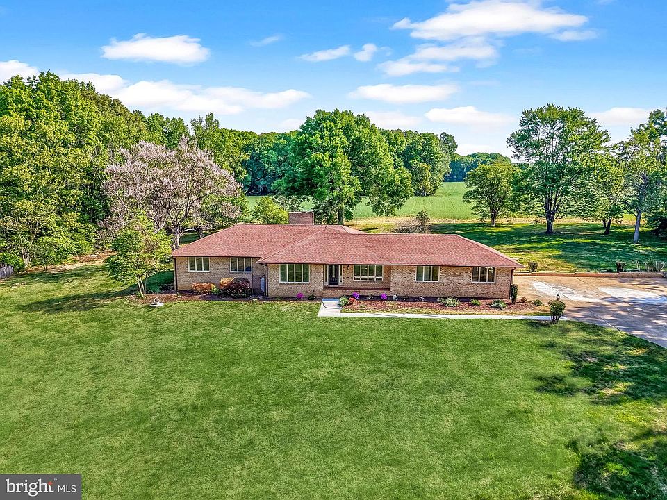1st image of 31 Little Creek Ln