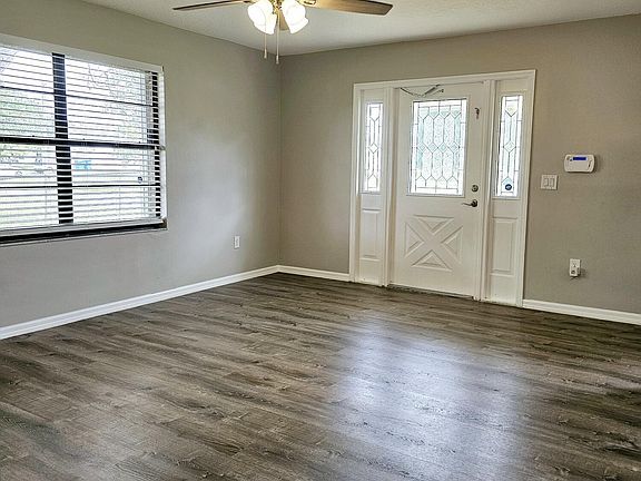 3rd image of 130 Abalone Rd NW