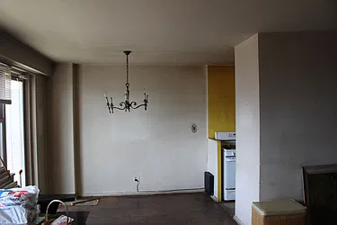 Sold by Thomas Lipovetsky, LREB