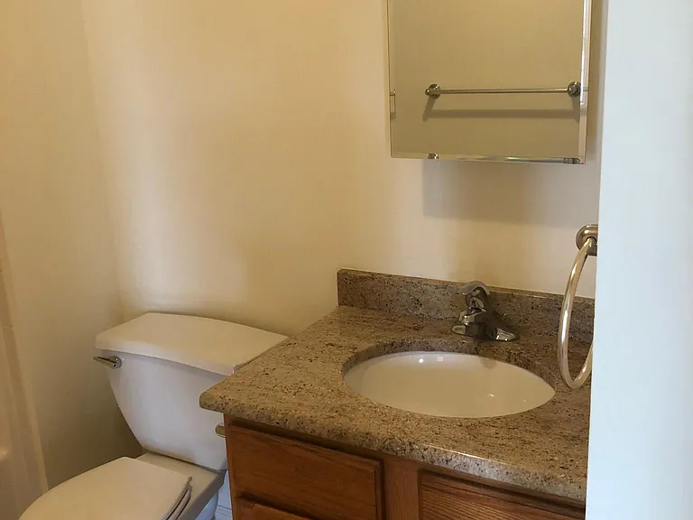 344 Amboy Ave #360 — Photo 9